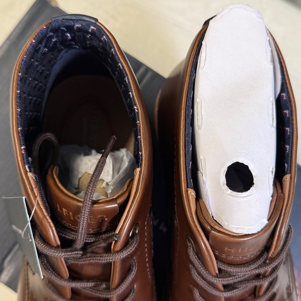 Tommy Hilfiger Men's Rawstin Cap Toe Chukka Boots - Size 10M - Picture 4 of 11